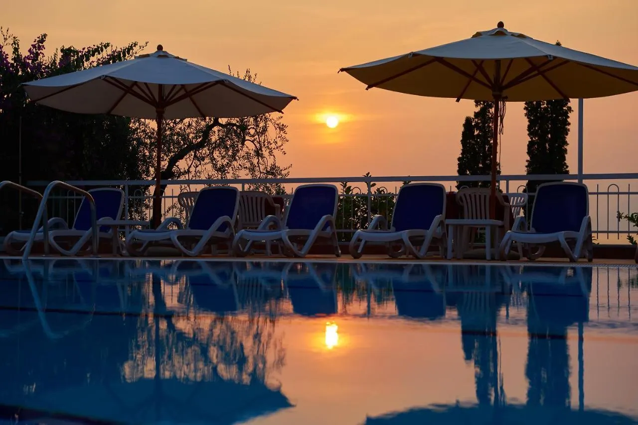 Hotel Benacus Torri Del Benaco
