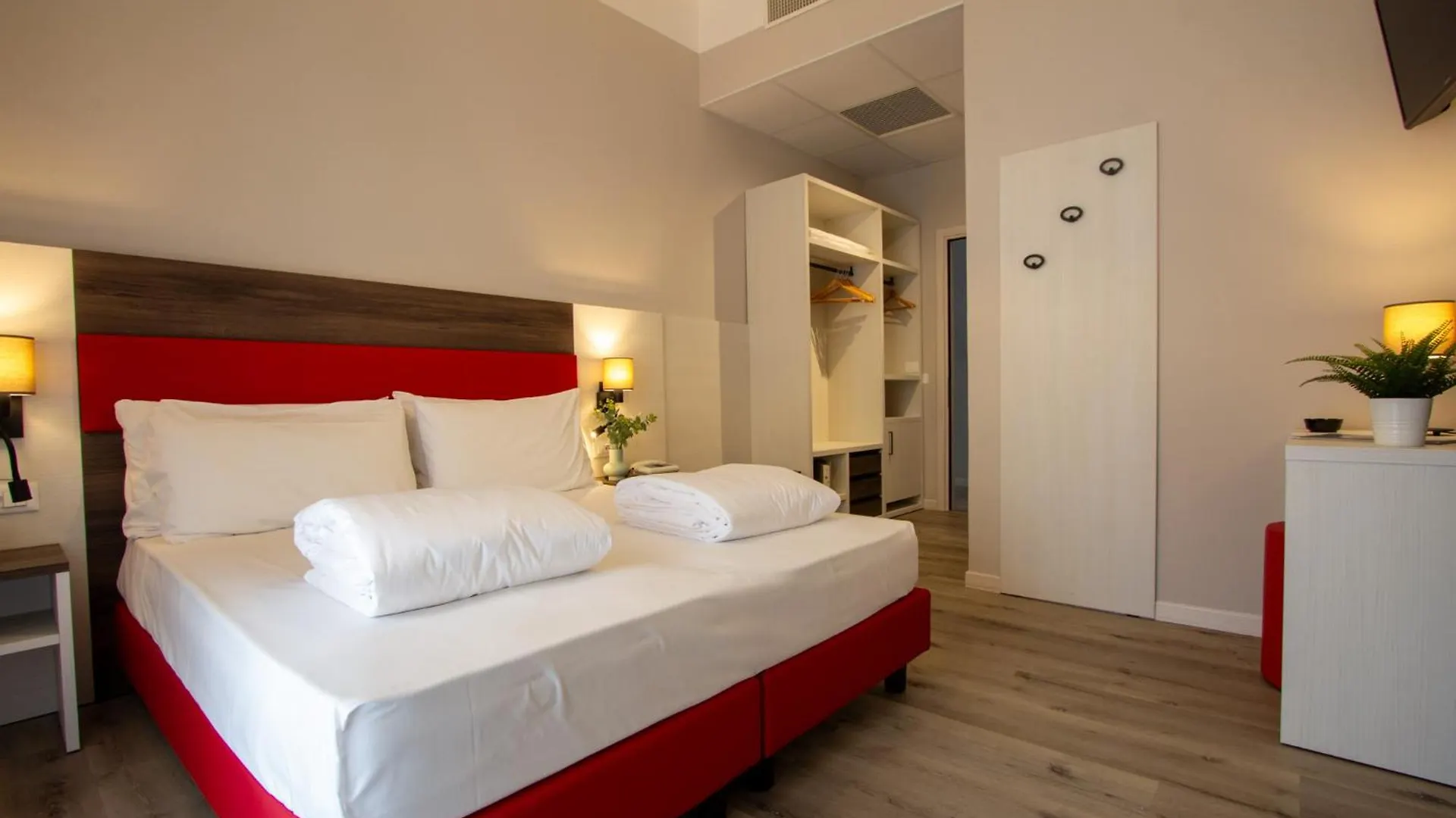Hotel Benacus Torri del Benaco