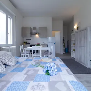 Apartment Le Casette Di Laura - Affitti Brevi Italia