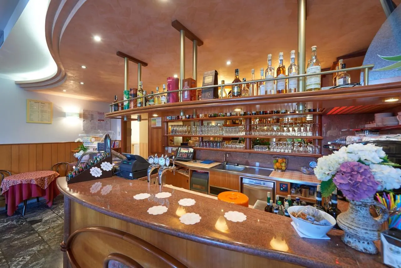 Hotel Benacus Torri Del Benaco