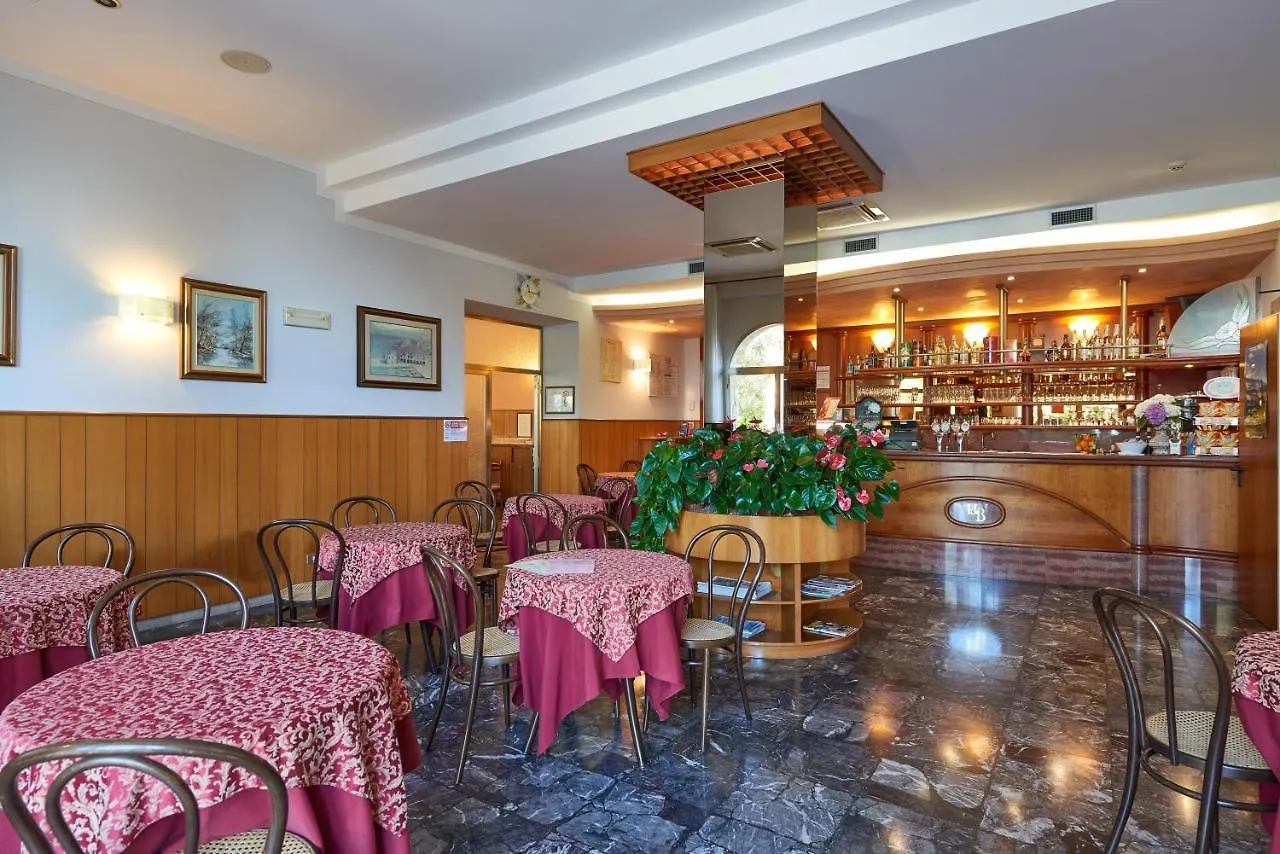 Hotel Benacus Torri Del Benaco