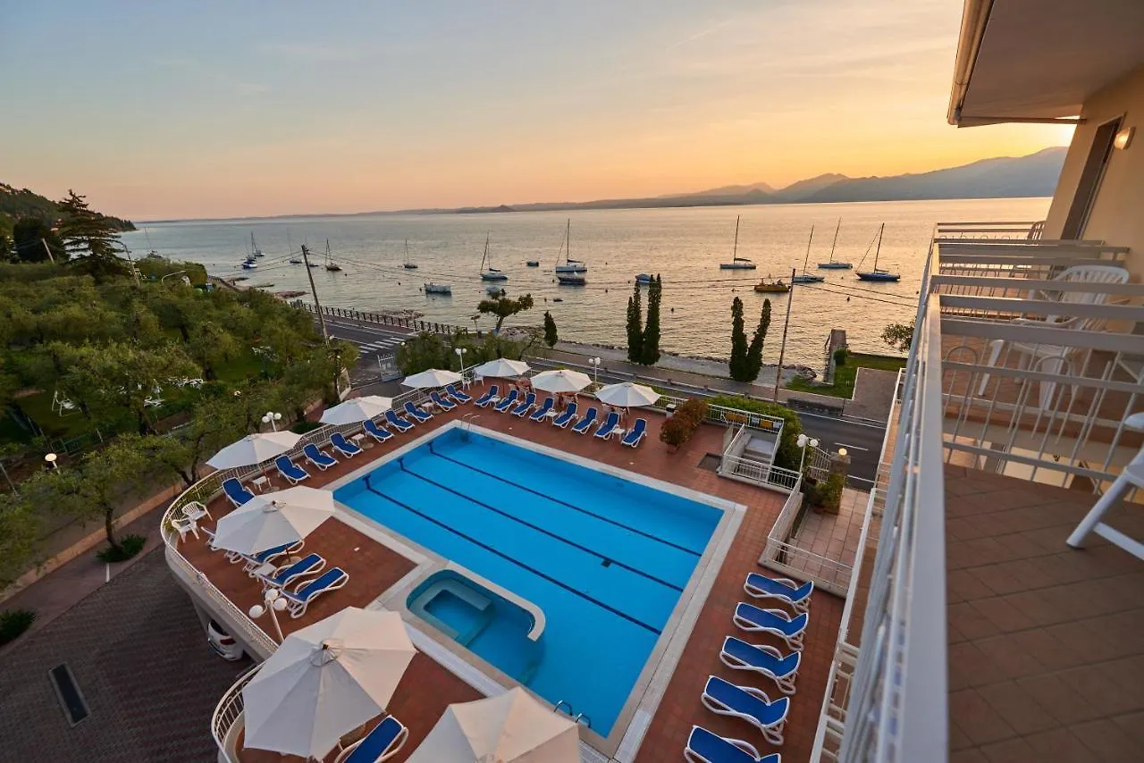 Hotel Benacus Torri Del Benaco Italien