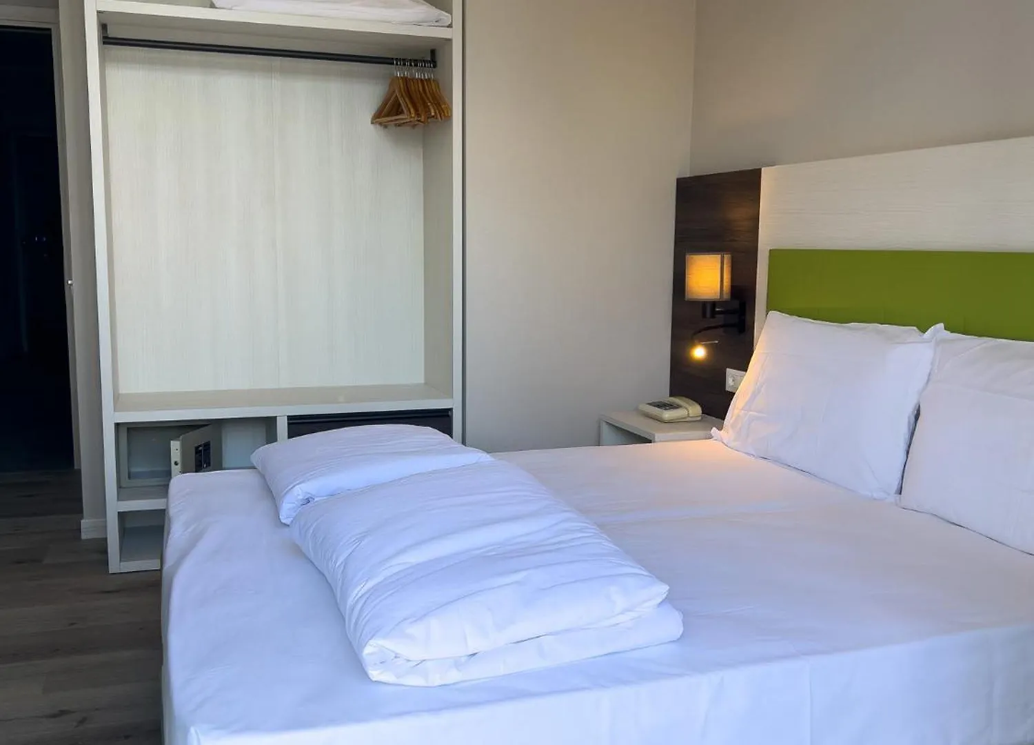 Hotel Benacus Torri Del Benaco Italien