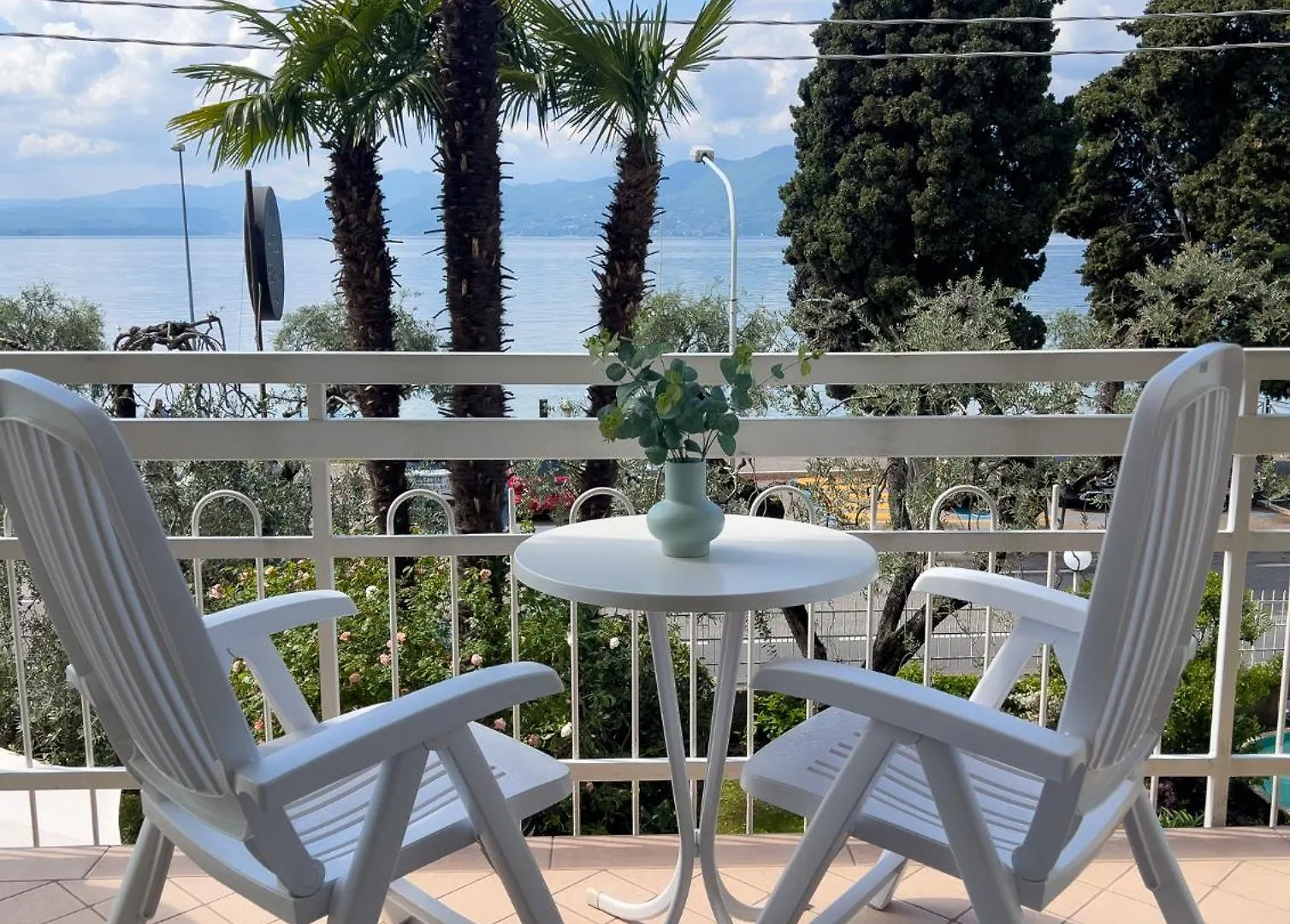 Hotel Benacus Torri Del Benaco