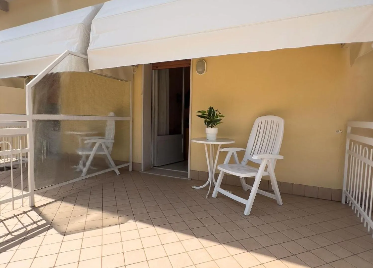 Hotel Benacus Torri Del Benaco