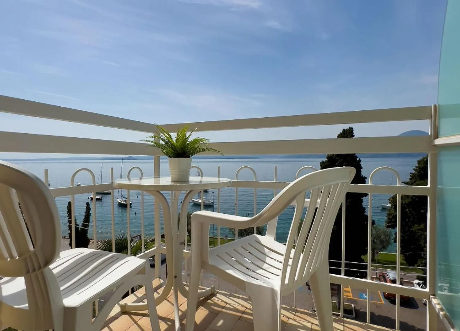 Hotel Benacus Torri Del Benaco