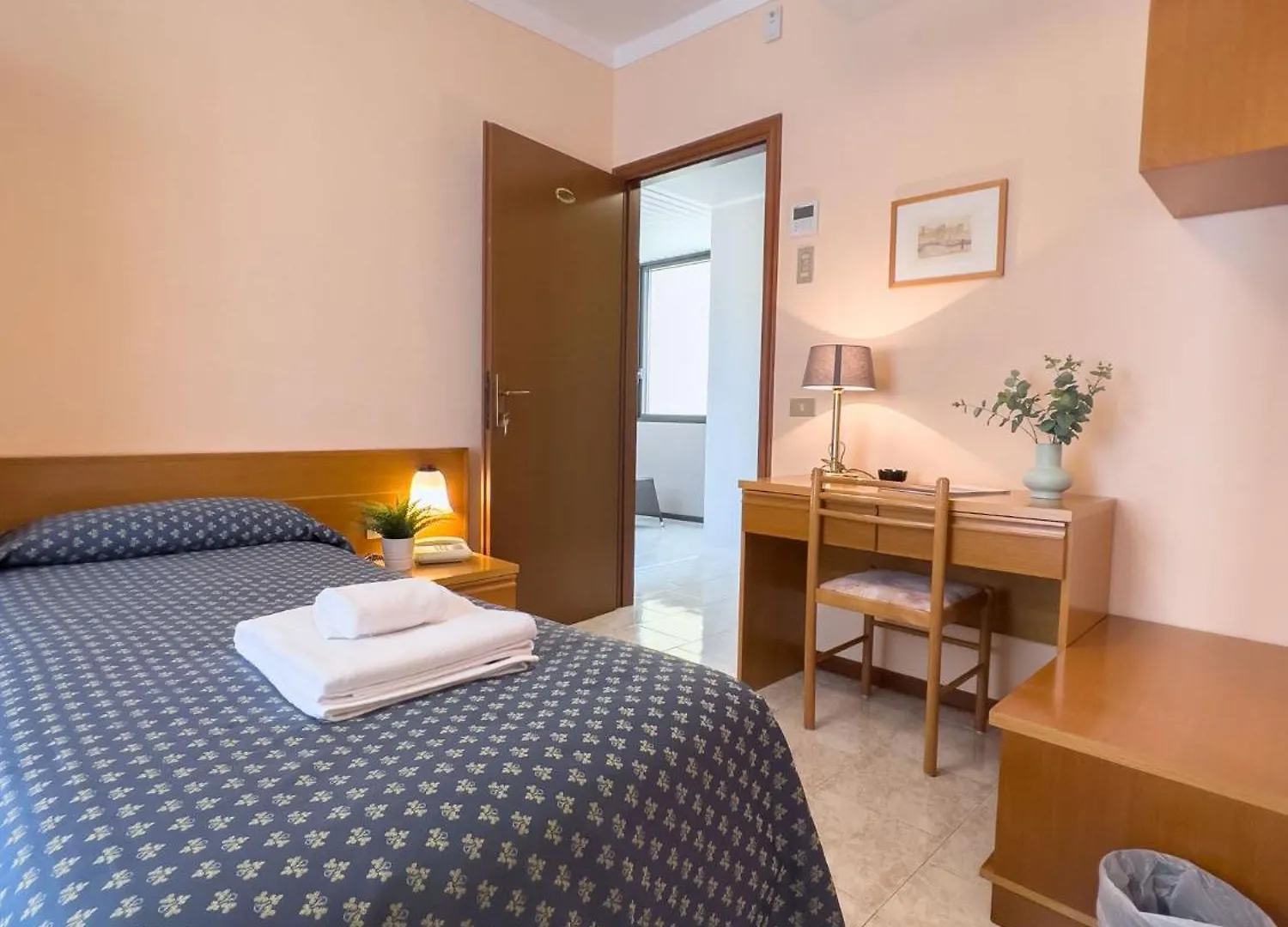 Hotel Benacus Torri Del Benaco