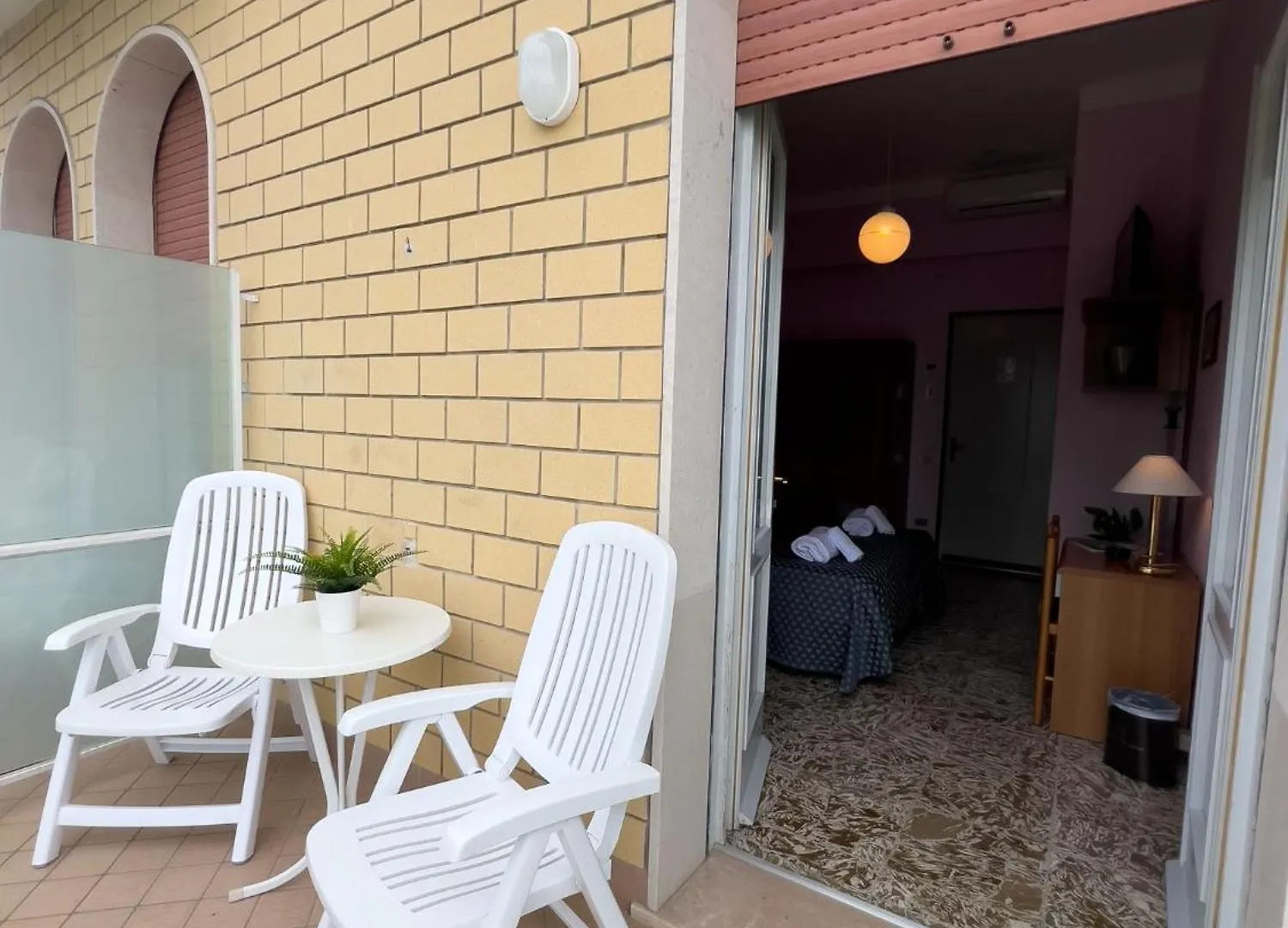 Hotel Benacus Torri Del Benaco